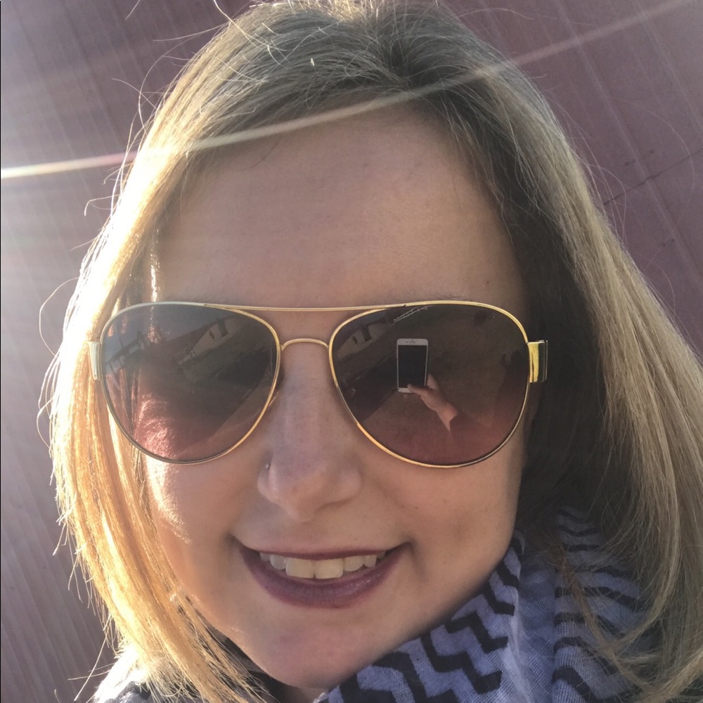 Meet your Posher, Amanda